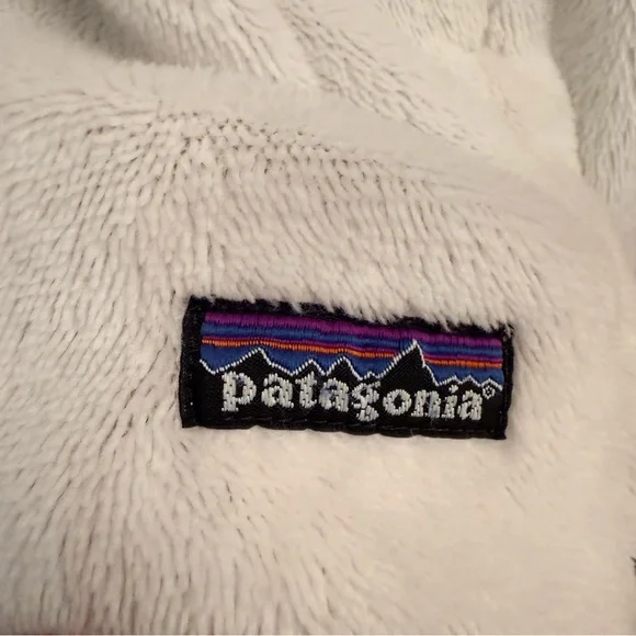 Patagonia Women's R4 Off-White Teddy Jacket. Size Medium - Picture 2 of 5